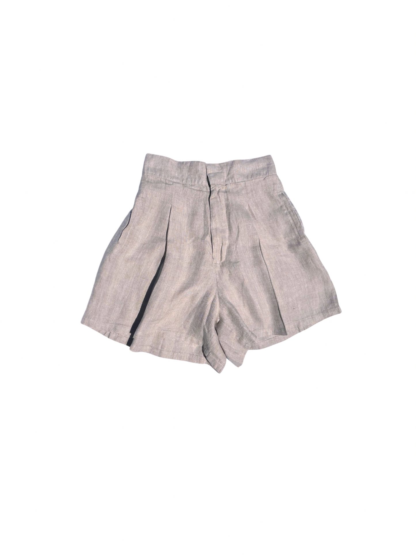 High-Waisted Pleated Shorts – Effortless Style & Comfort