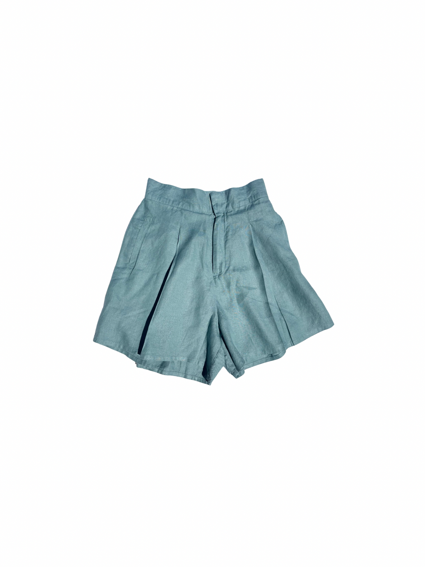 High-Waisted Pleated Shorts – Effortless Style & Comfort