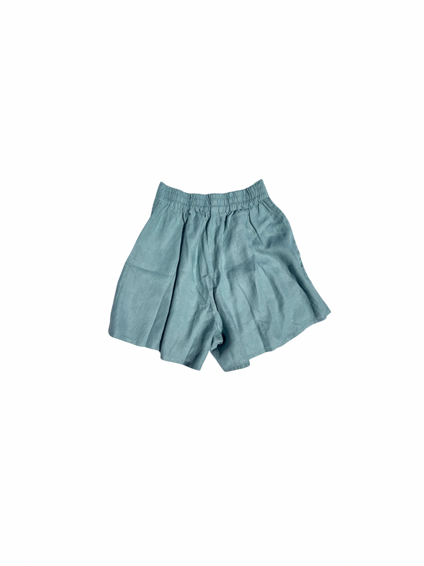 High-Waisted Pleated Shorts – Effortless Style & Comfort
