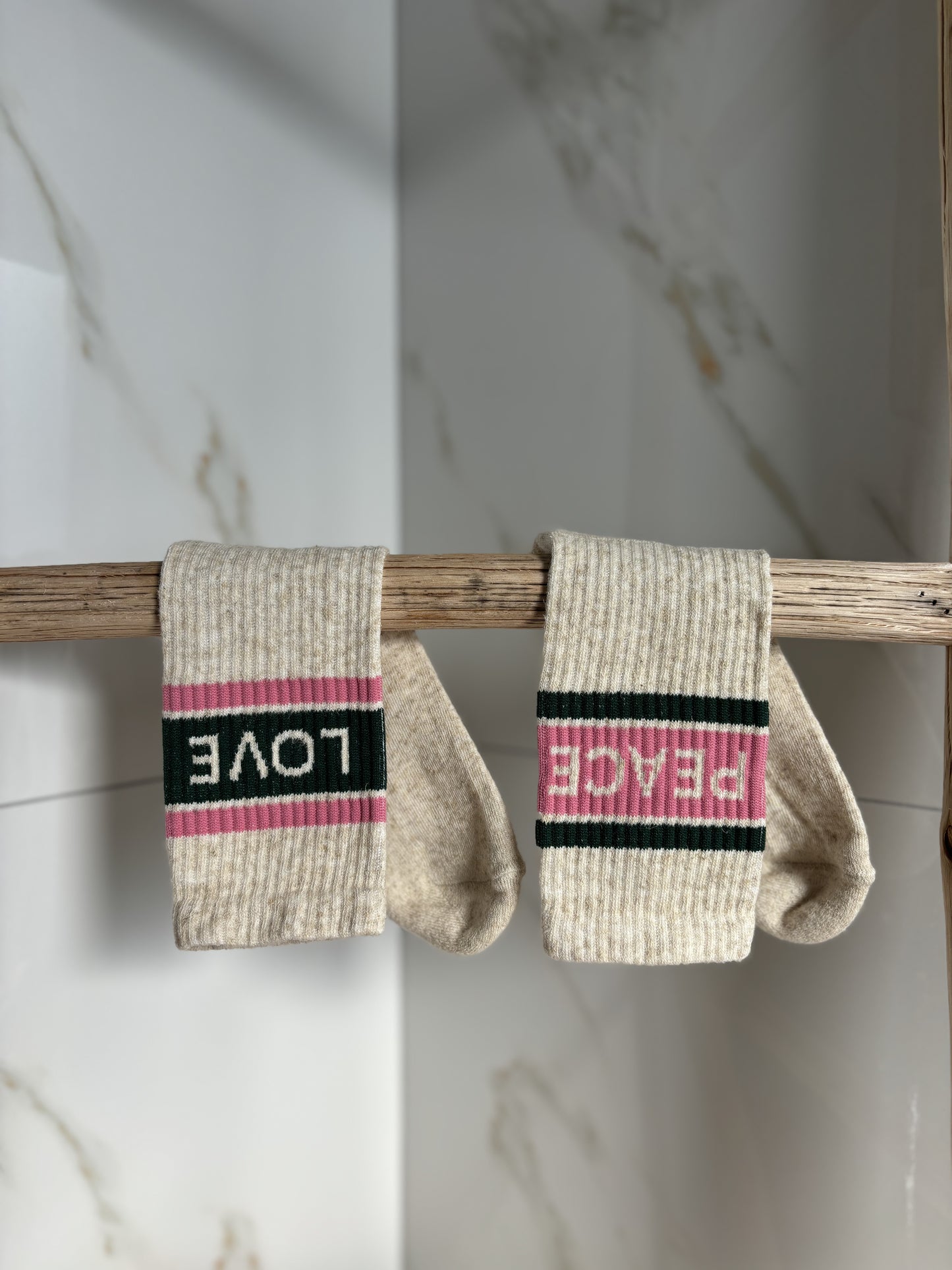 Peace and Love Hemp Socks – Sustainable Comfort for Your Feet