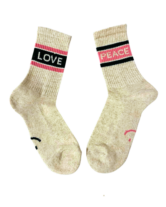 Peace and Love Hemp Socks – Sustainable Comfort for Your Feet